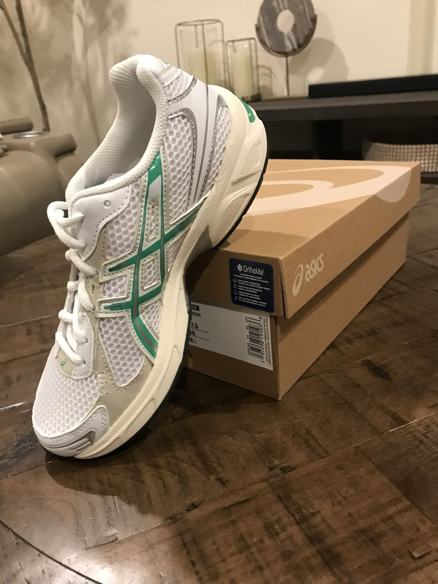 Asics Gel-1130 White Malachite Sizes 6.5w, 7W, 8w, & 8.5w