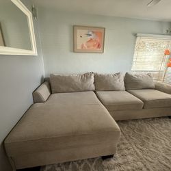 Left Facing Chase So Sofa