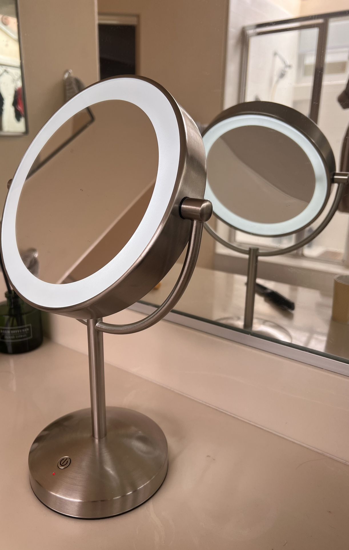 Lighted Makeup Mirror 
