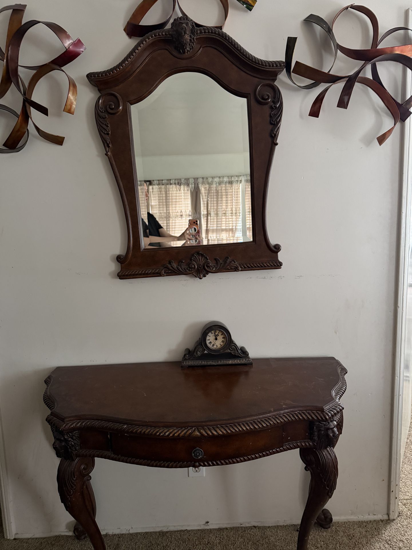 Dark brown table set