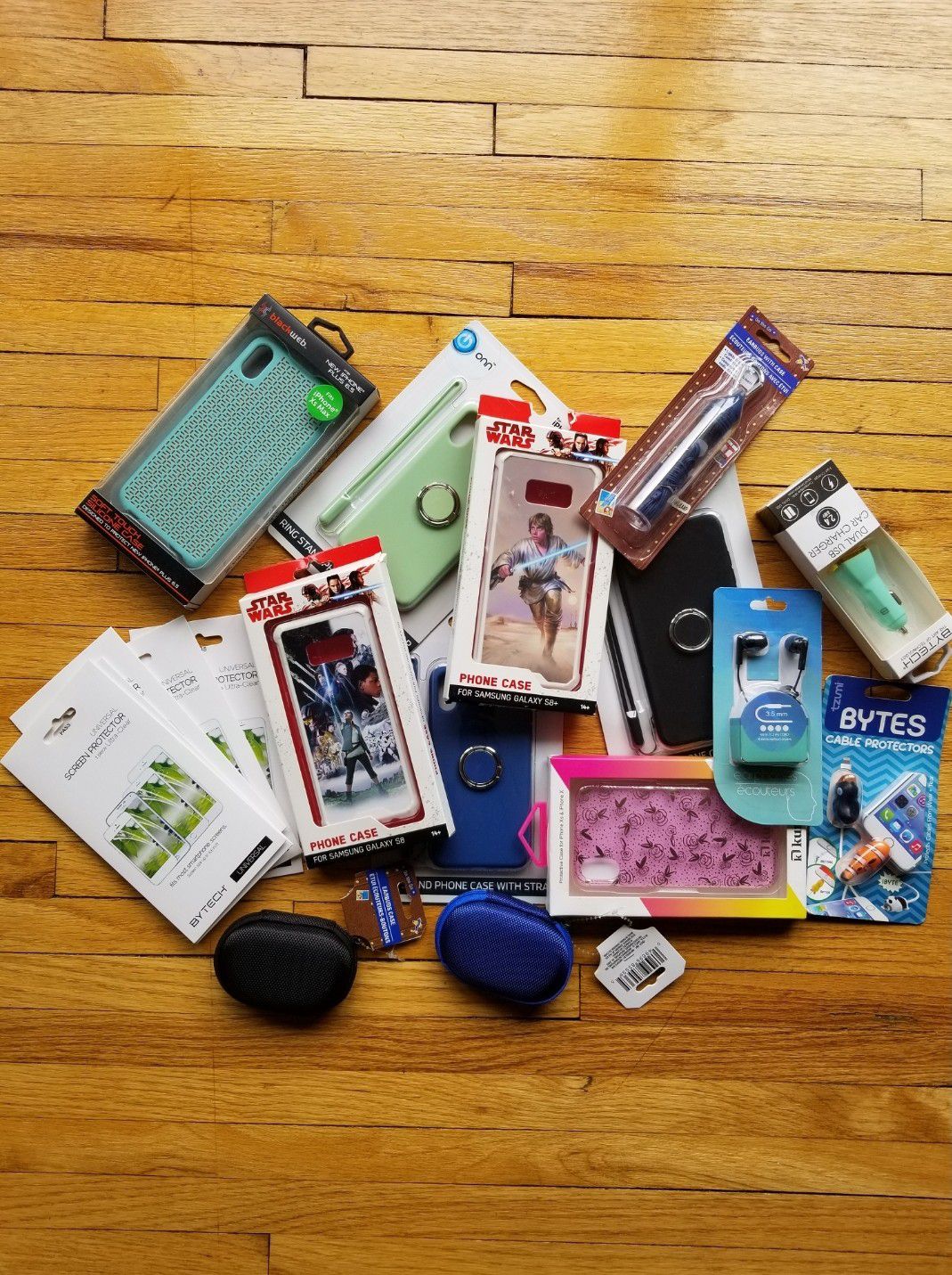 Mixed Lot Of Cell Phone Accessories 18 Items