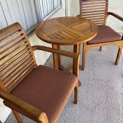 Bistro table And Chairs