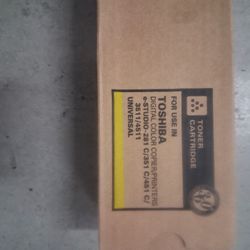 NEW "TOSHIBA" YELLOW TONER CARTRIDGE FOR DIGITAL COLOR/COPIER PRINTERS READ AD!!!