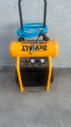 Air compressor  Dewalt