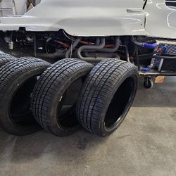 Falken Azenis 1 235/45/ZR18 Set