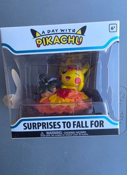 Pokémon Pikachu Fall figure