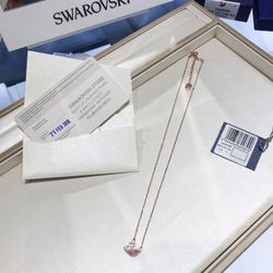 DA​ZZL​I​NG SWAN​ ​​Swarovsk​​