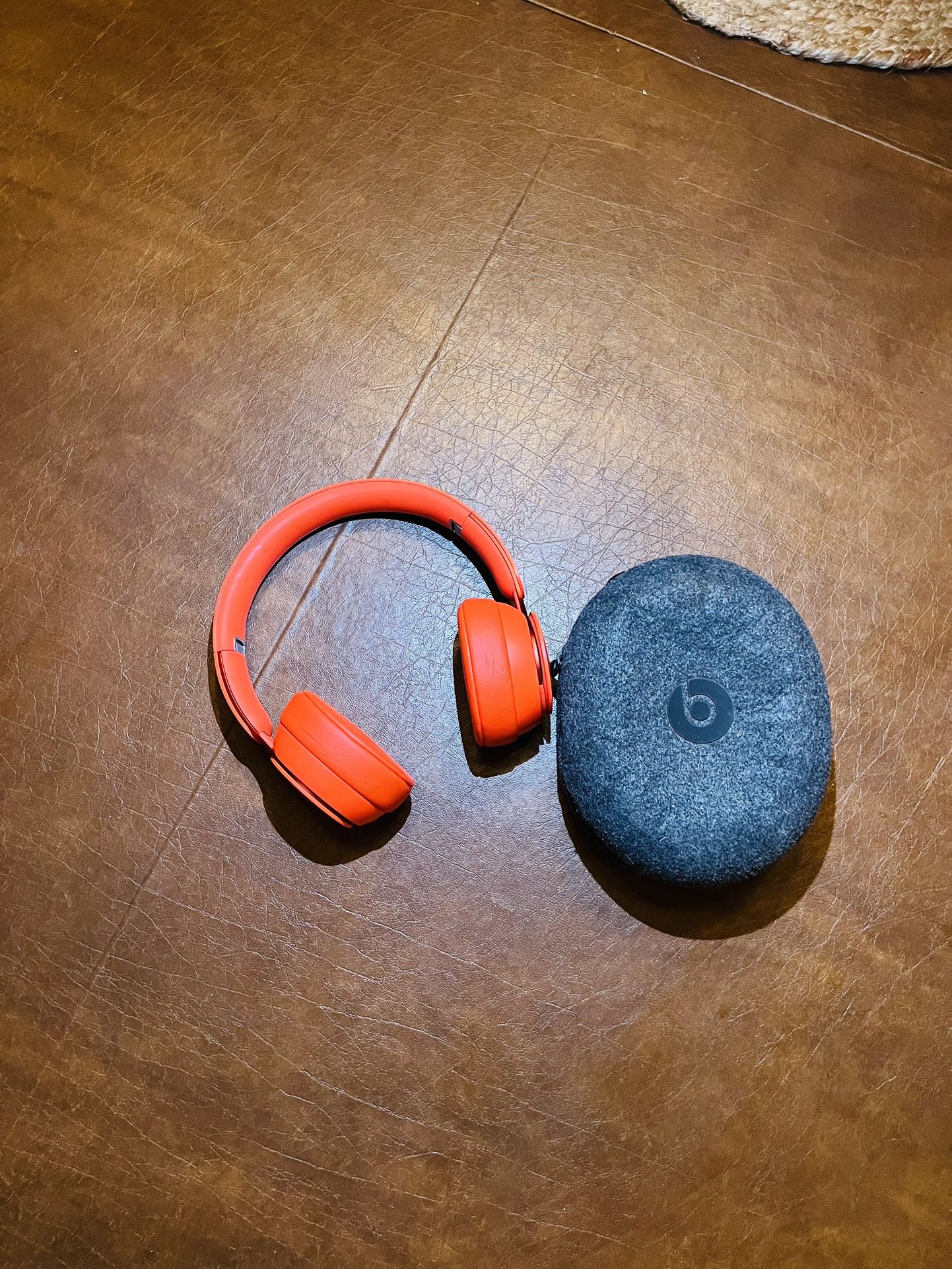 BEATS. NOISE CANCELLING