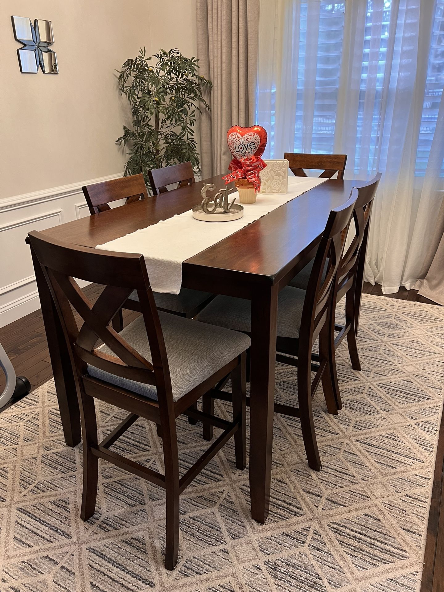7 Pieces Dinning Table Set