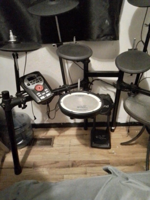 Ronald Td-4 Electric V-Drums T-Drums