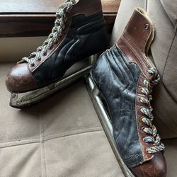 Vintage CCM Men's Ice Hockey Skates Leather Black & Brown 9.5/10