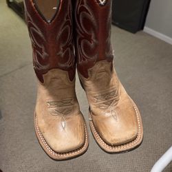 Kids Boots Size 11