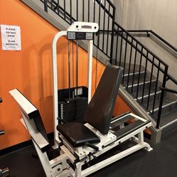 Life Fitness Leg Press
