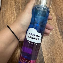 Ariana Grande Cloud Body Spray 