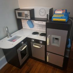 Kitchen Set ( Table Not For Sale)