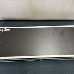 Roadrunner Keyboard Flight Case With Casters Wheels 