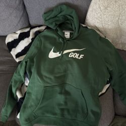 Nike Sportswear Club Fleece Pullover Hoodie in Green