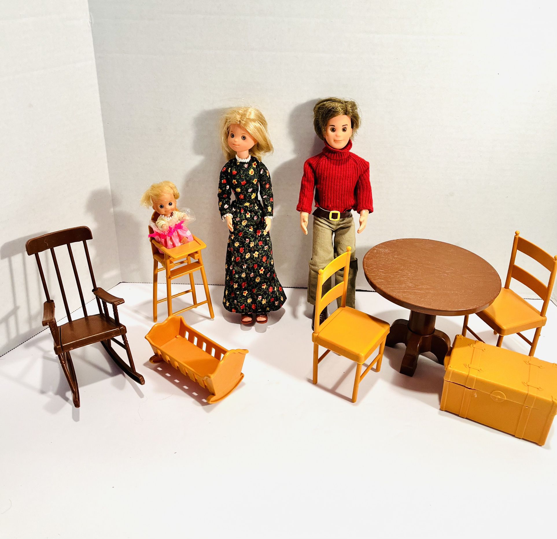 Vintage 1970s Sunshine Family Dolls and Furniture Lot!