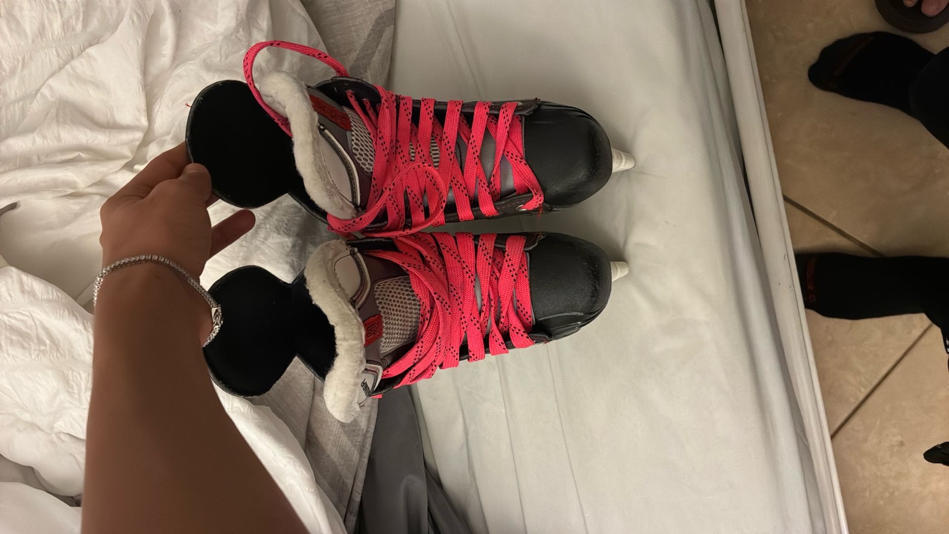 Bauer Vapor X80 Hockey Skates