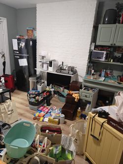 🎉Super Sale ~ Selling Everything 🥳