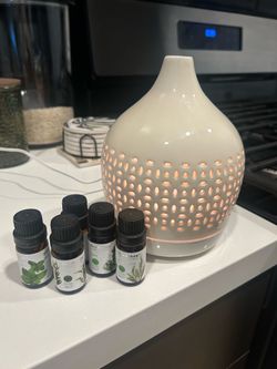 Essential oil diffuser