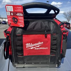 Milwaukee PACKOUT 15 in toolbag