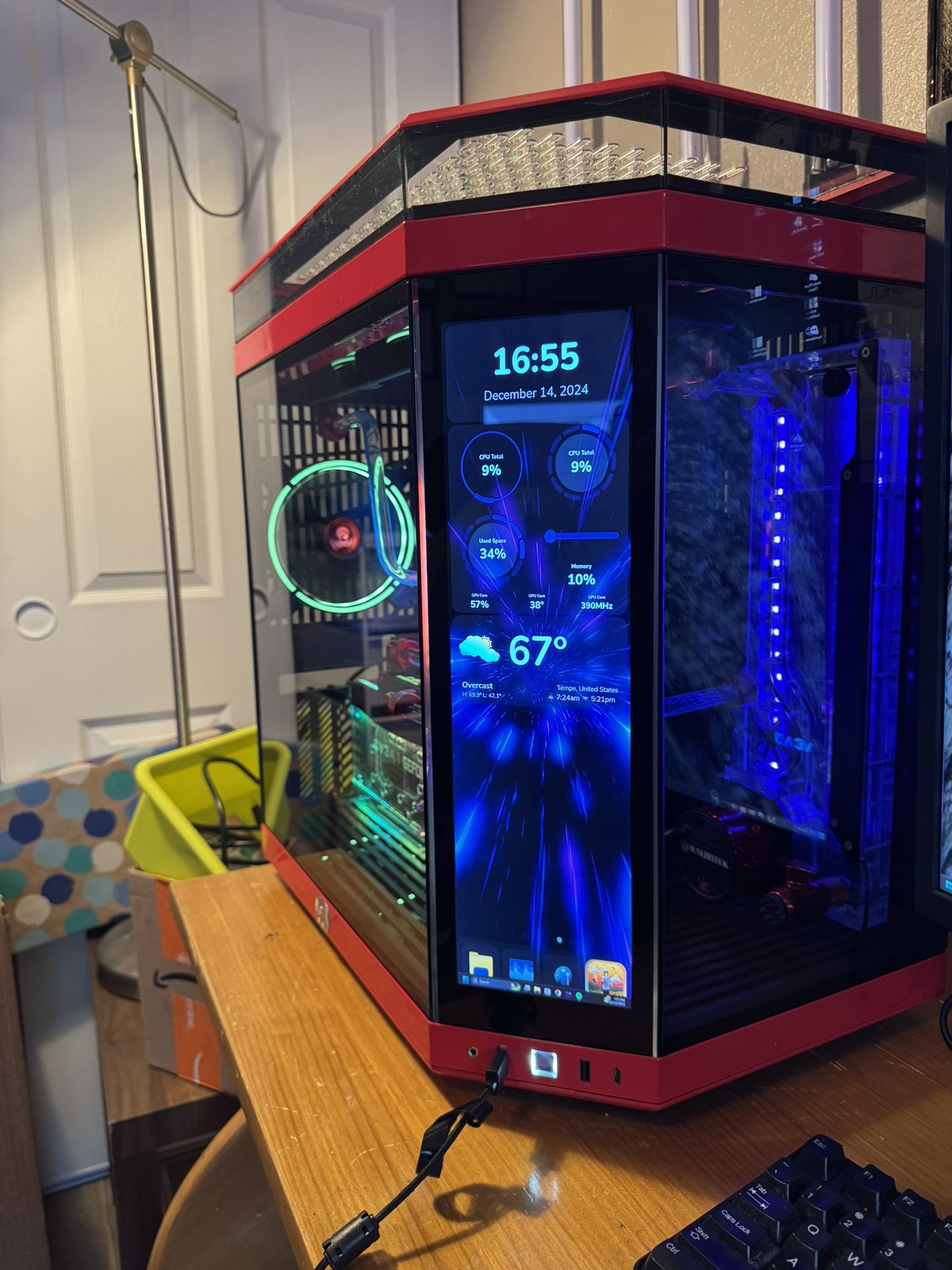 Red HYTE Y70 computer, Windows 11, water-cooled PC