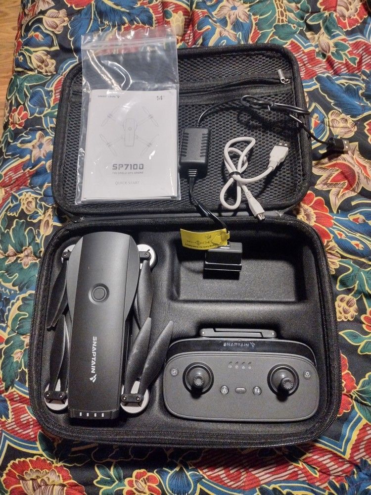 Drone Snaptain Sp7100