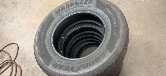Goodyear Wrangler tires 245/70r17