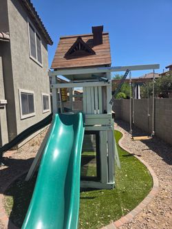 Play set with windows and doors