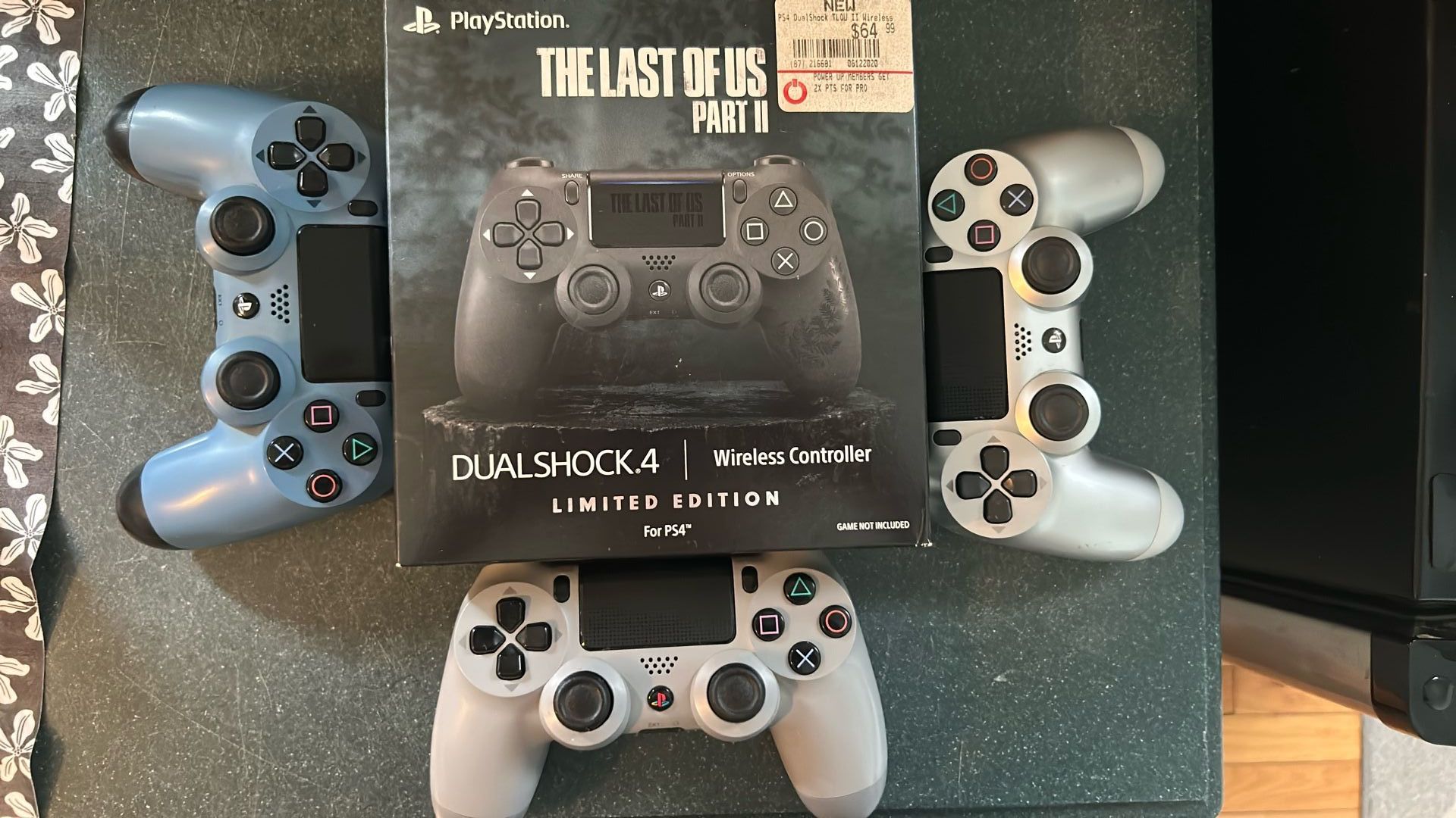 Sony DUALSHOCK 4 Wireless Controller for PlayStation 4