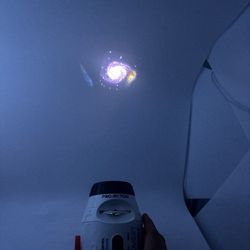 Discovery Star Planetarium Projector Lights Up Ceiling With 1 Discs Kids Space