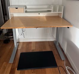 Fully Jarvis Standing Desk - bamboo