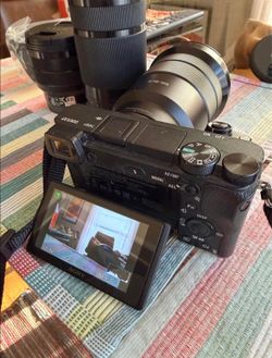 Sony α6300 Mirrorless Camera Kit with 3 Lenses