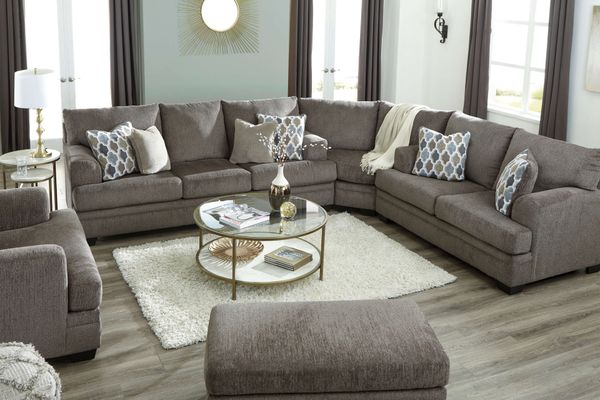 Absolutely gorgeous sectional! Other couch and Loveseat 