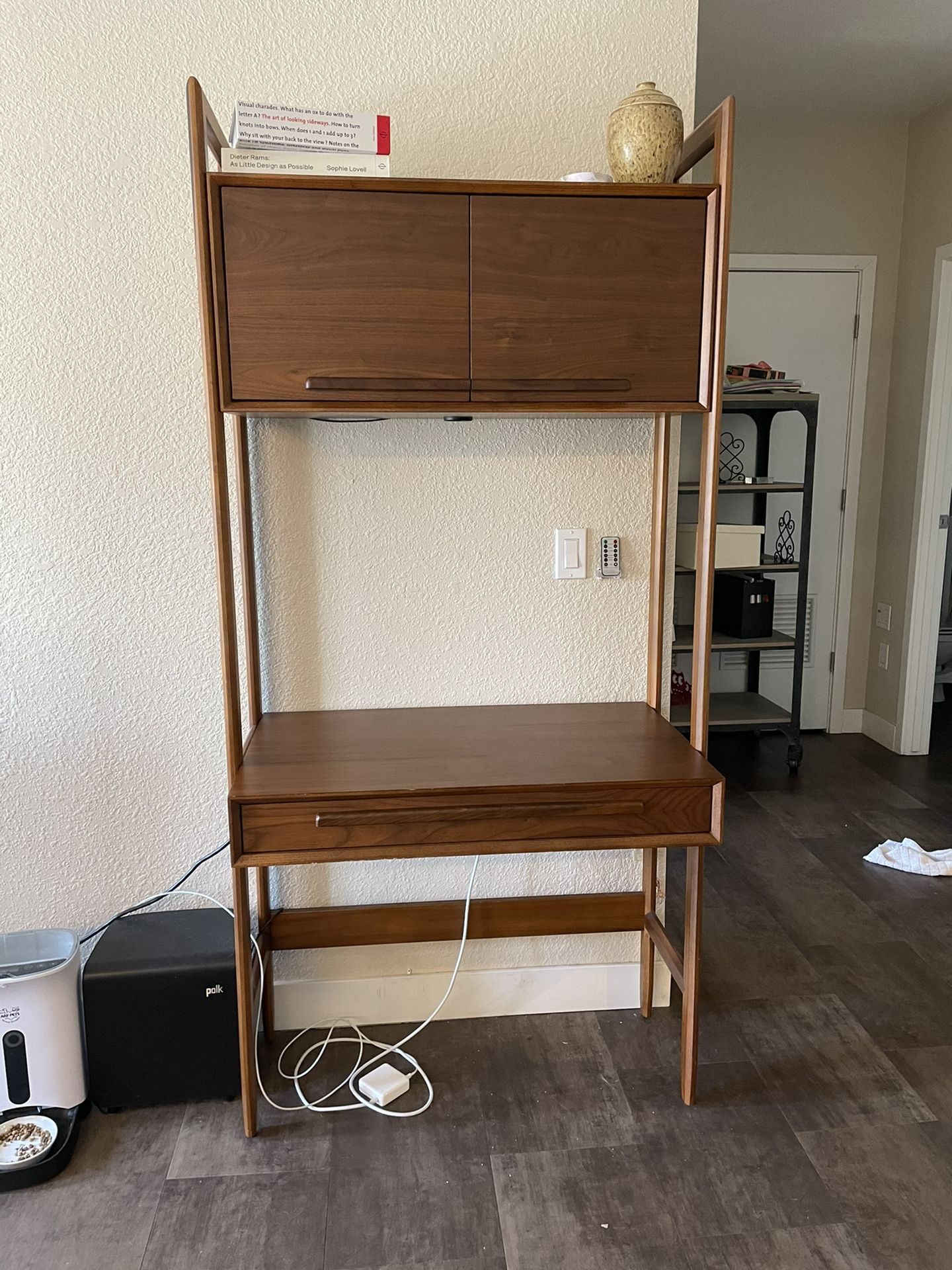 Tate crate 2024 and barrel desk