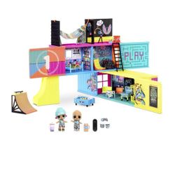 LOL SURPRISE CLUBHOUSE Playset With 40+ Surprises And 2 Exclusives Dolls