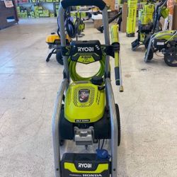 3300 PSI 2.5 GPM Cold Water Gas Pressure Washer with Honda GCV200 Engine….RY803325