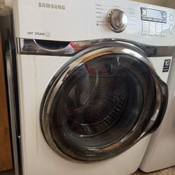 Washer Machines And Dryer 