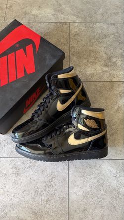 Jordan 1 Black Metallic Gold