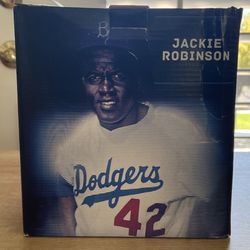 LA DODGERS REPLICA JACKIE ROBINSON STATUE- 2017 SGA