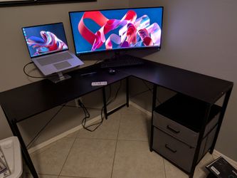 L shaped workstation/gaming desk, monitor,keyboard