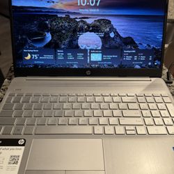 HP Laptop 15-dw1053dx 15 Inch 