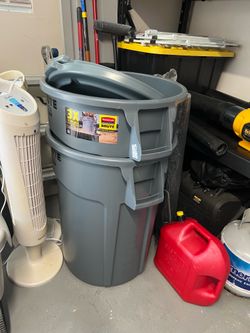 44 gallon Brute  Rubbermaid