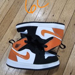 Jordan 1 Mid TD 'Shattered Backboard' and more