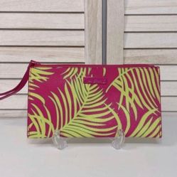 NWOT Vera Bradley Palm Fronds Large Wristlet PRICE FIRM