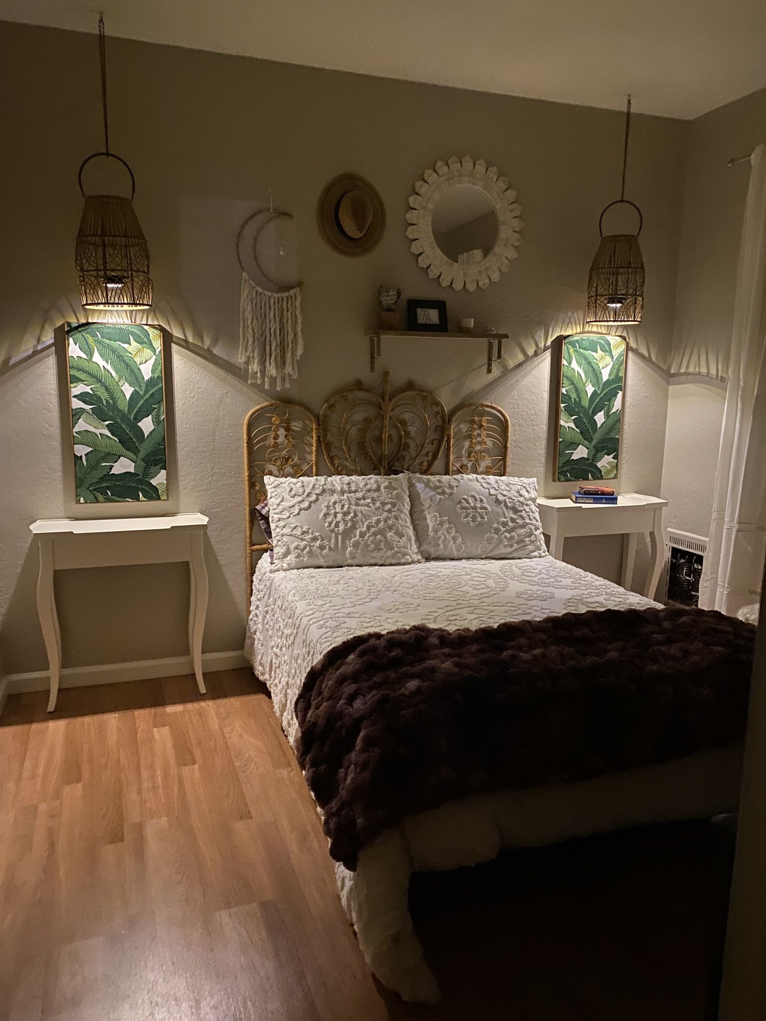 Vintage Mirror Side Tables End Tables Nightstands Wall Art