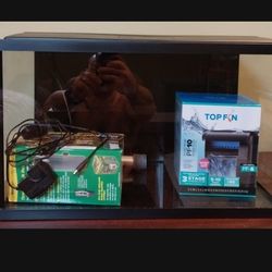 10 Gallon Fish Tank With Heater, 2 Filters With Fiter Cartridges Pics Up  Details Below Or Best Offer 