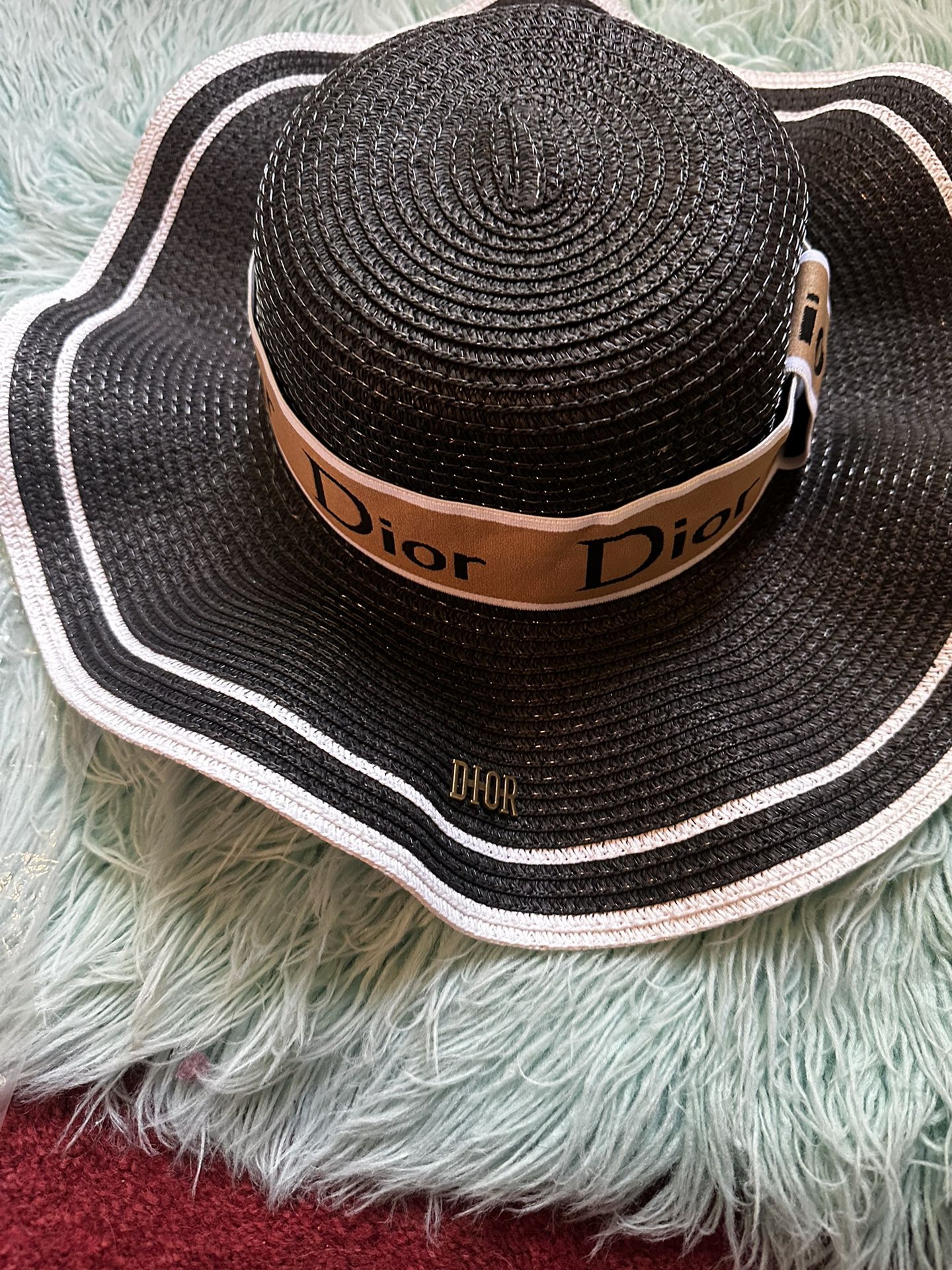 Fancy black hat