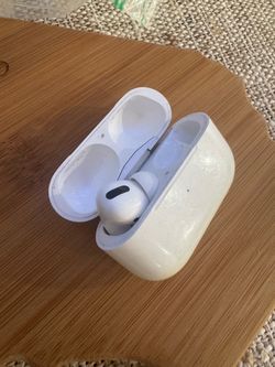 AirPods Pro 1 w/ Mag Safe Charging Case